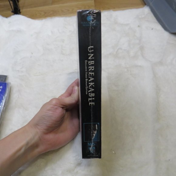 Unbreakable VHS sealed Bruce Willis‎ - Picture 4 of 5